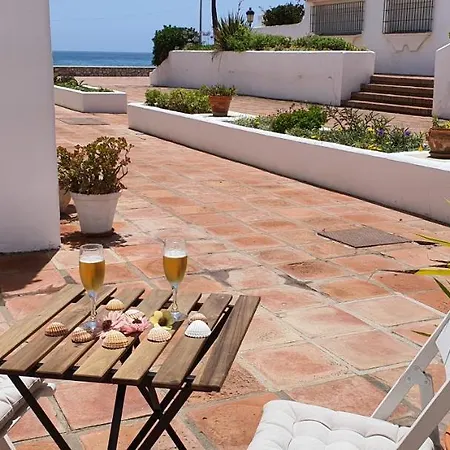 Lyrioshomes Duquesa , Gaviotas Apartment *